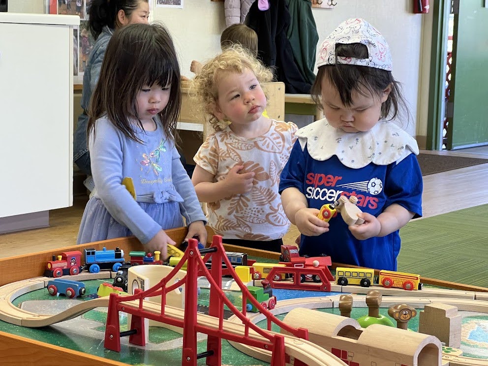 child trains